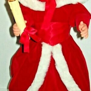 VTG  RENNOC ANIMATED LITTLE PEOPLE CHRISTMAS GIRL CAROLER DOLL SANTAS BEST BOX